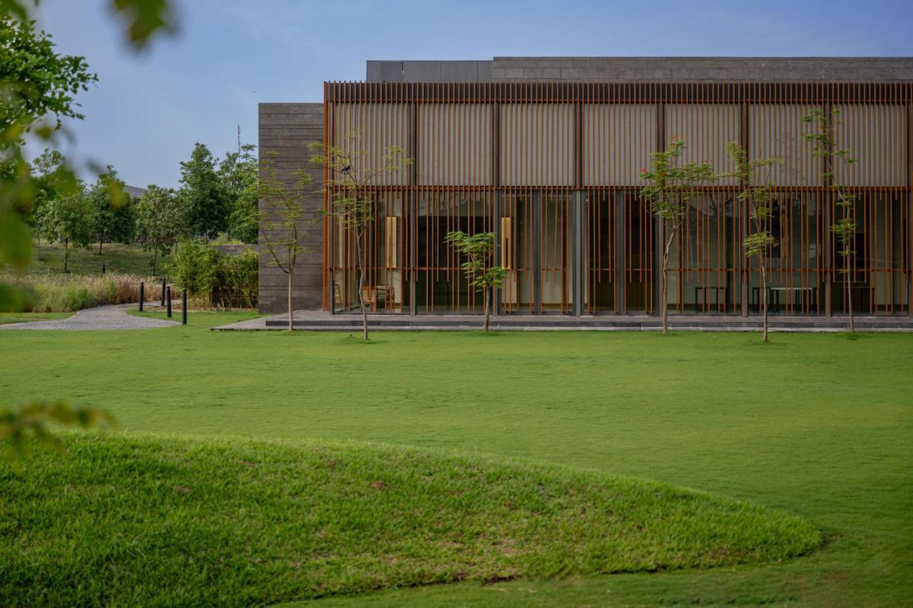 Hotel Mysa Zinc Journey By The Fern, Nani Devati Sānand Exterior foto